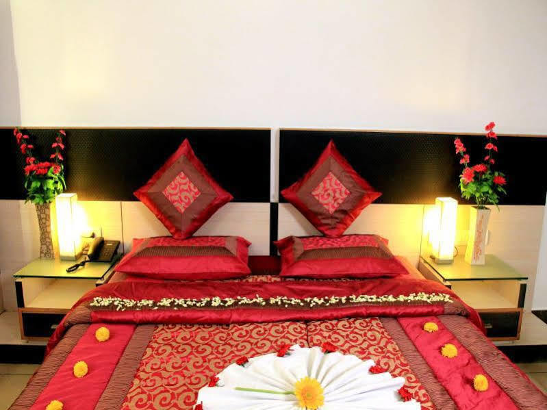 Hotel Sun Park Pondicherry Dış mekan fotoğraf